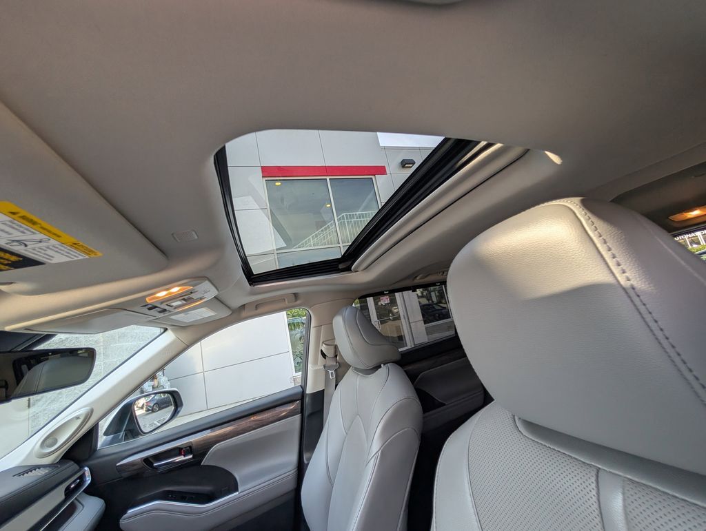 2021 Toyota Highlander Hybrid Limited Cockeysville MD