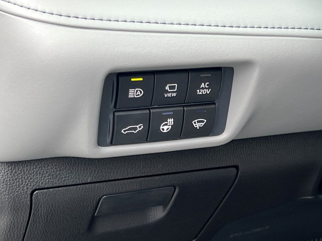 2021 Toyota Highlander Hybrid Limited Chantilly VA