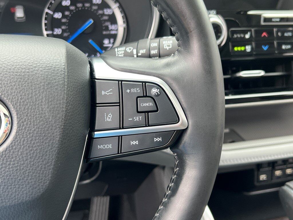 2021 Toyota Highlander Hybrid Limited Chantilly VA