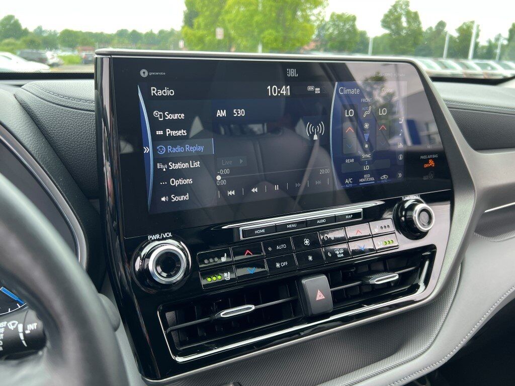2021 Toyota Highlander Hybrid Limited Chantilly VA