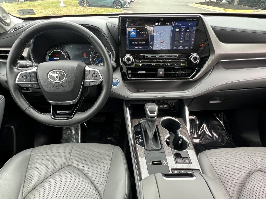 2021 Toyota Highlander Hybrid Limited Chantilly VA