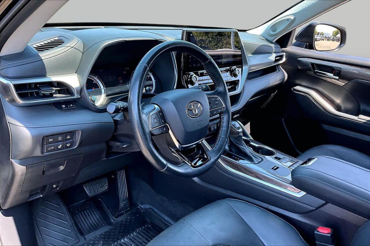 2021 Toyota Highlander Hybrid Platinum Folsom CA
