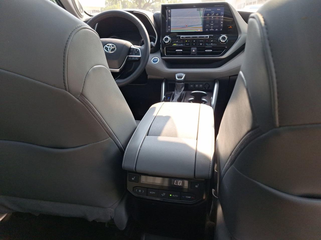 2021 Toyota Highlander Hybrid Platinum Hurst TX