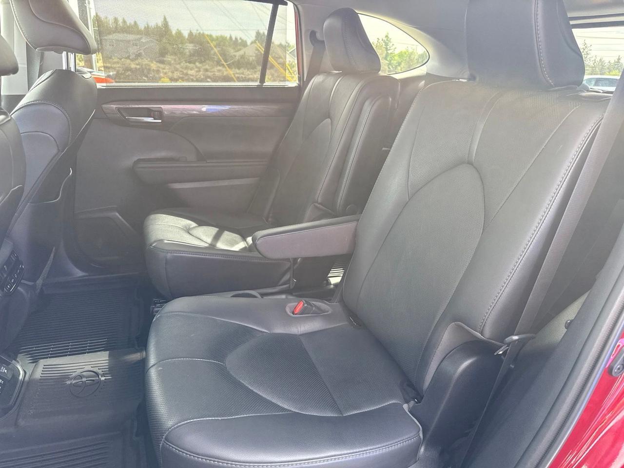 2021 Toyota Highlander Hybrid Platinum Bend OR