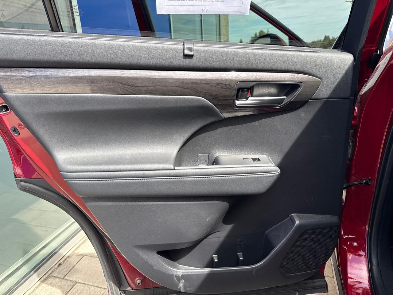 2021 Toyota Highlander Hybrid Platinum Bend OR