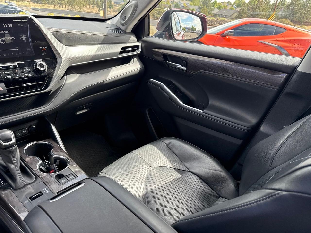 2021 Toyota Highlander Hybrid Platinum Bend OR
