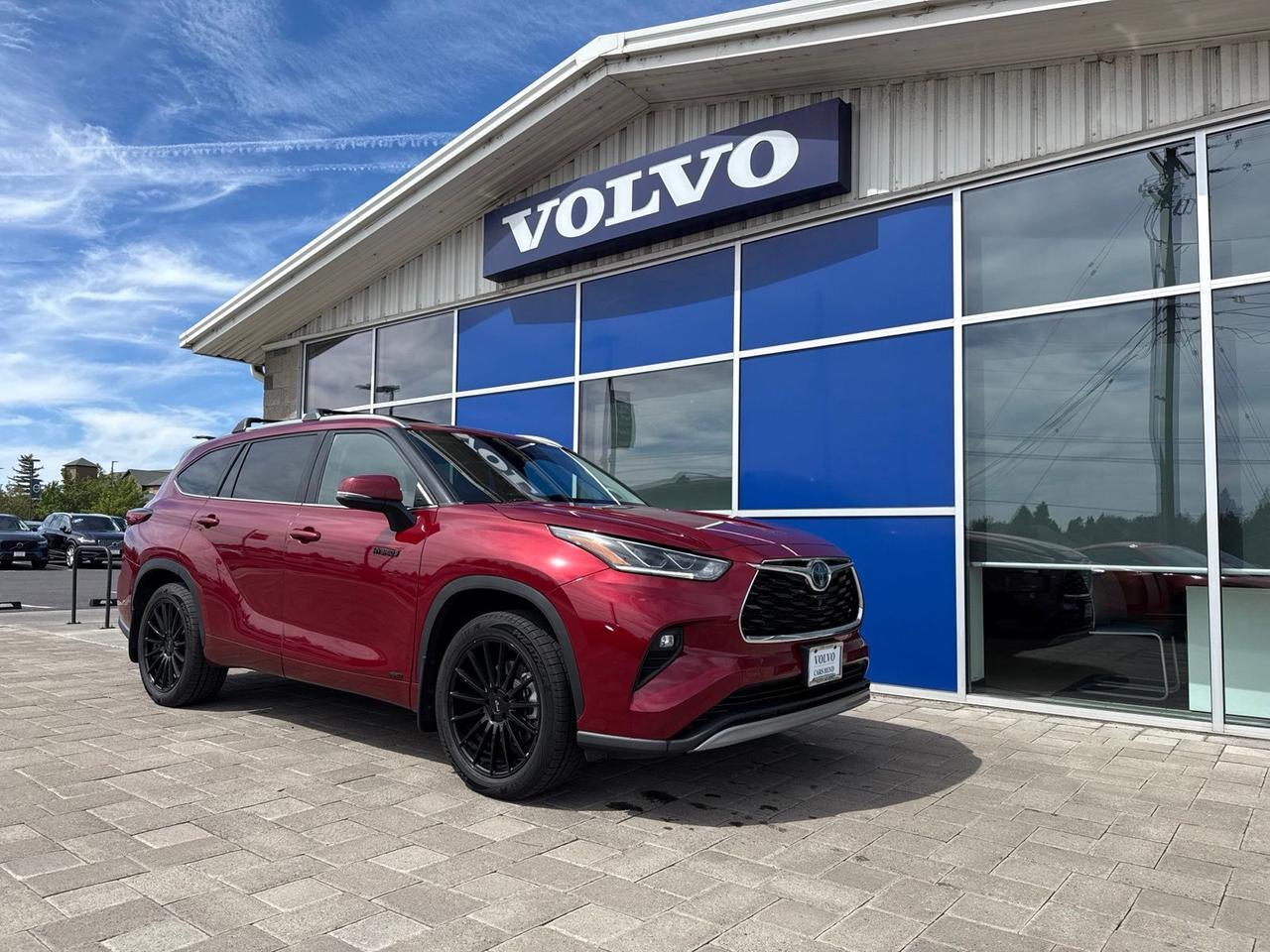 2021 Toyota Highlander Hybrid Platinum