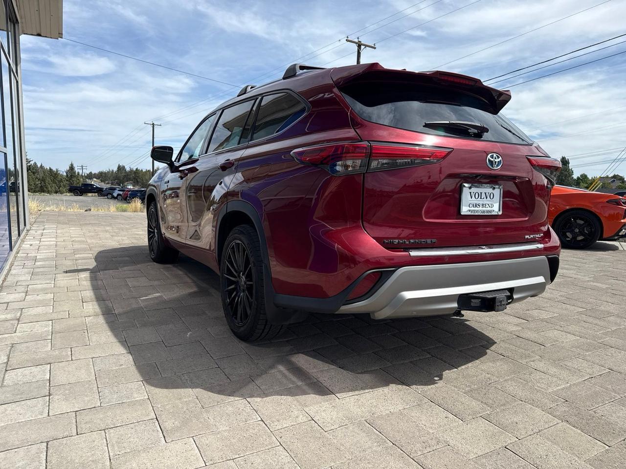 2021 Toyota Highlander Hybrid Platinum Bend OR