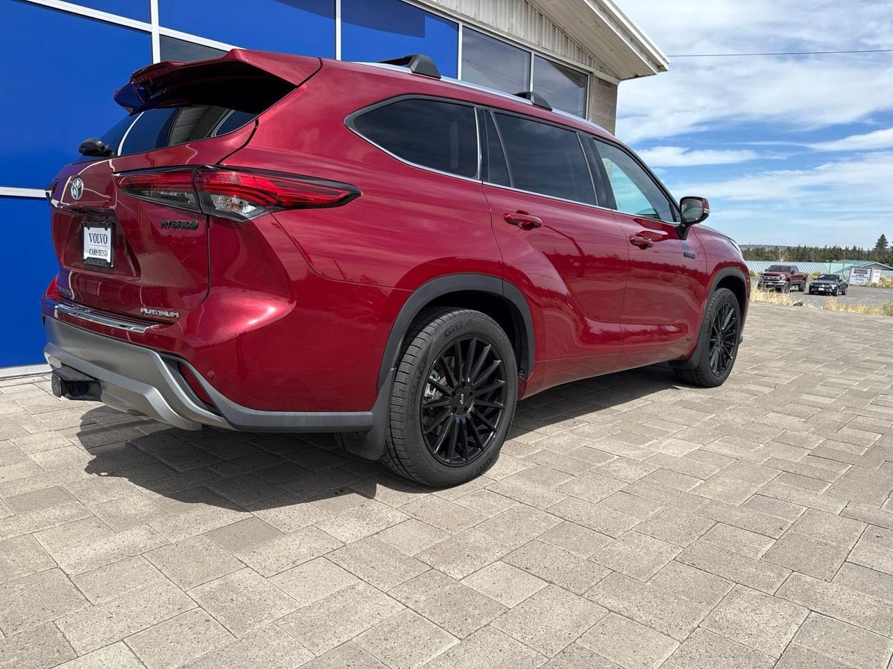 2021 Toyota Highlander Hybrid Platinum Bend OR