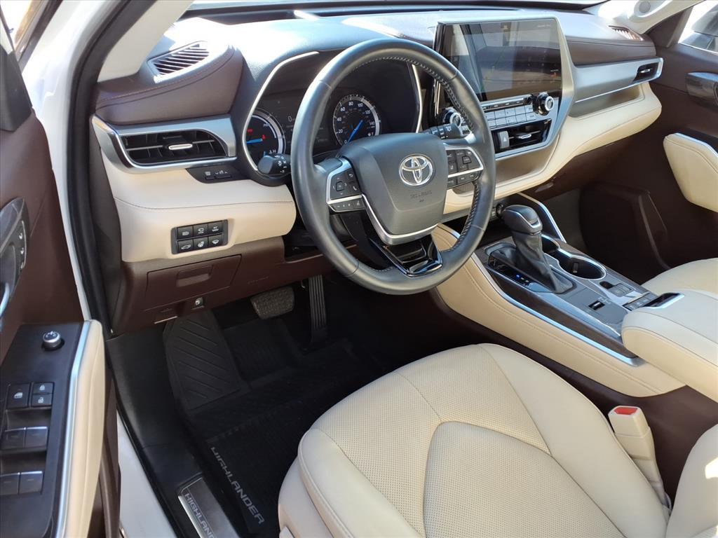2021 Toyota Highlander Hybrid Platinum Roanoke VA