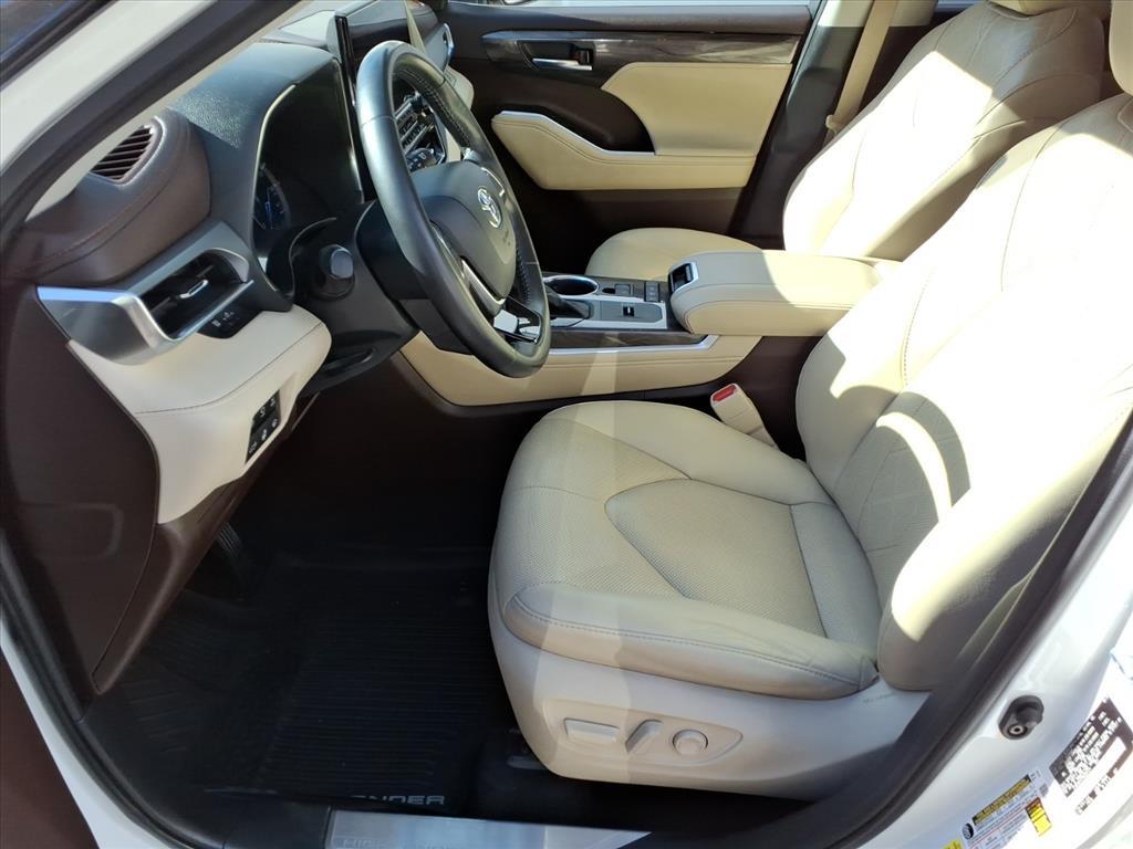2021 Toyota Highlander Hybrid Platinum Roanoke VA