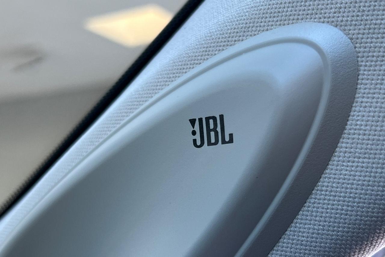 2021 Toyota Highlander Hybrid Platinum Roseville CA