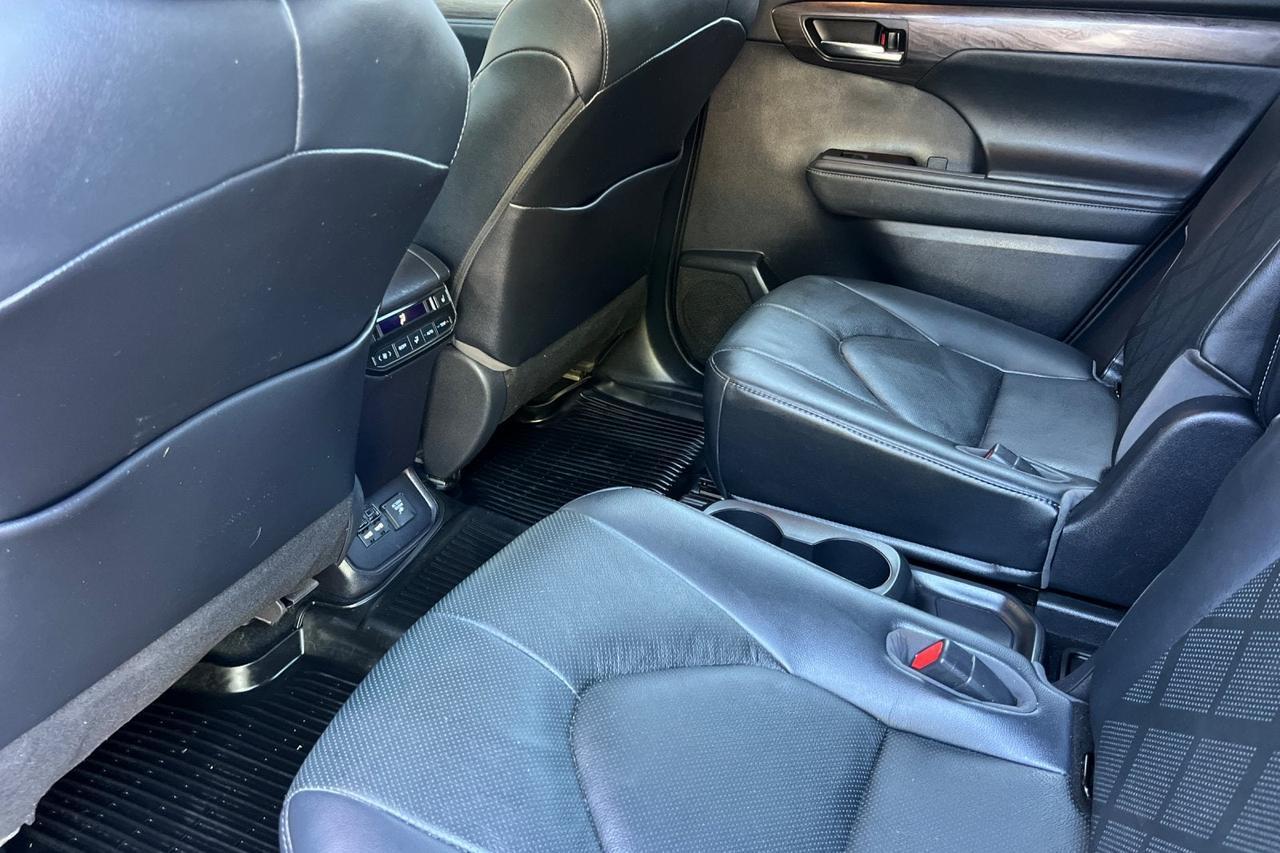 2021 Toyota Highlander Hybrid Platinum Roseville CA