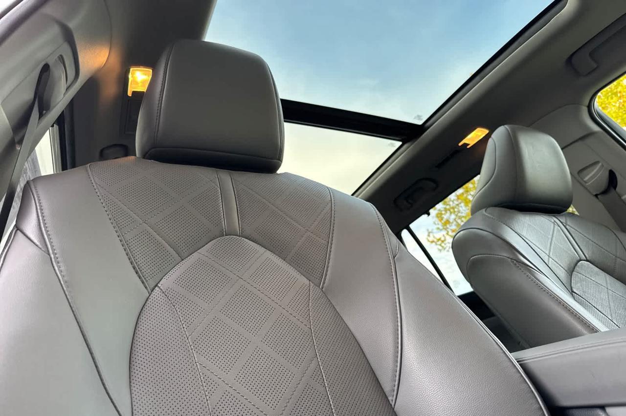 2021 Toyota Highlander Hybrid Platinum Roseville CA