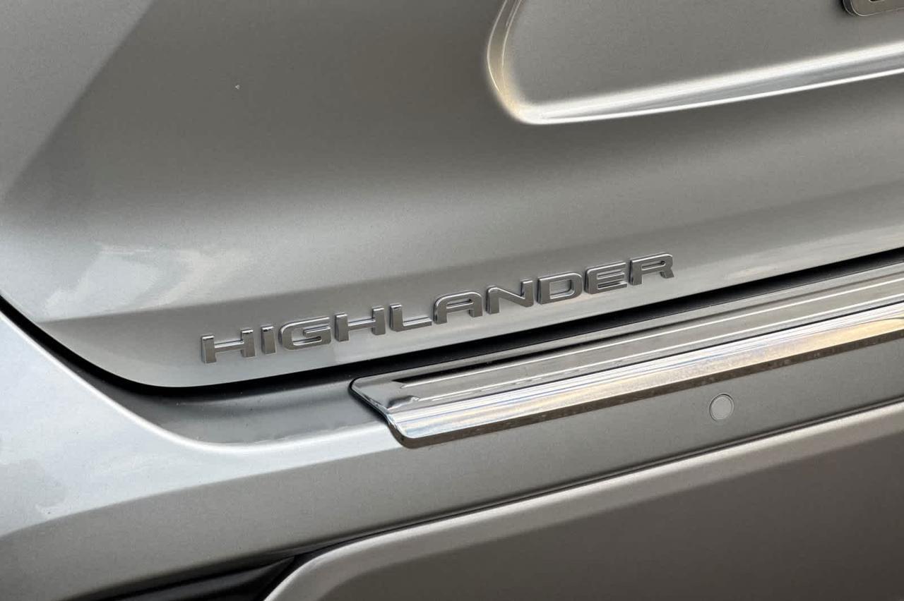 2021 Toyota Highlander Hybrid Platinum Roseville CA