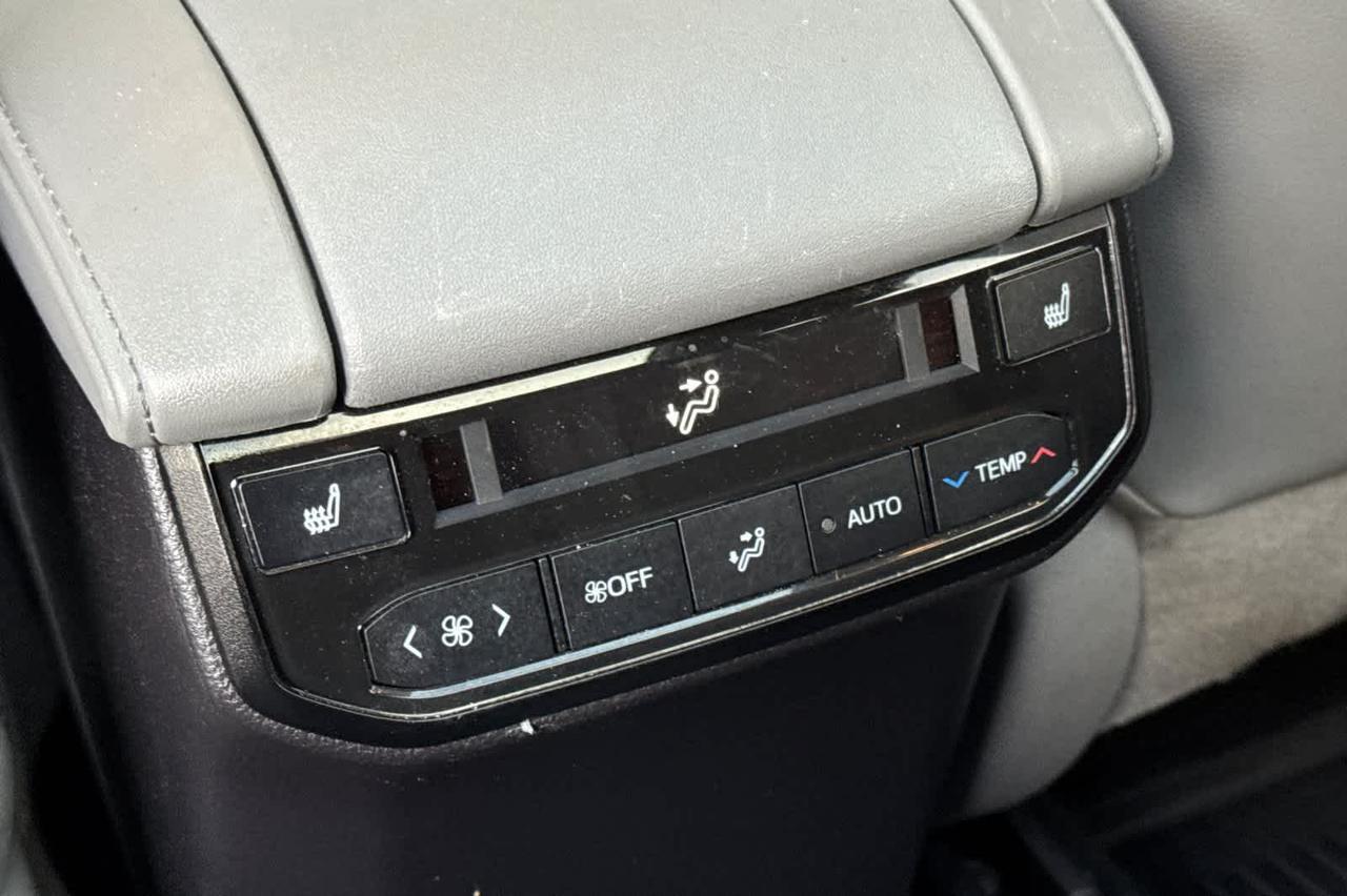 2021 Toyota Highlander Hybrid Platinum Roseville CA