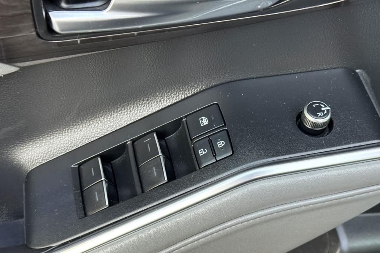 2021 Toyota Highlander Hybrid Platinum Roseville CA