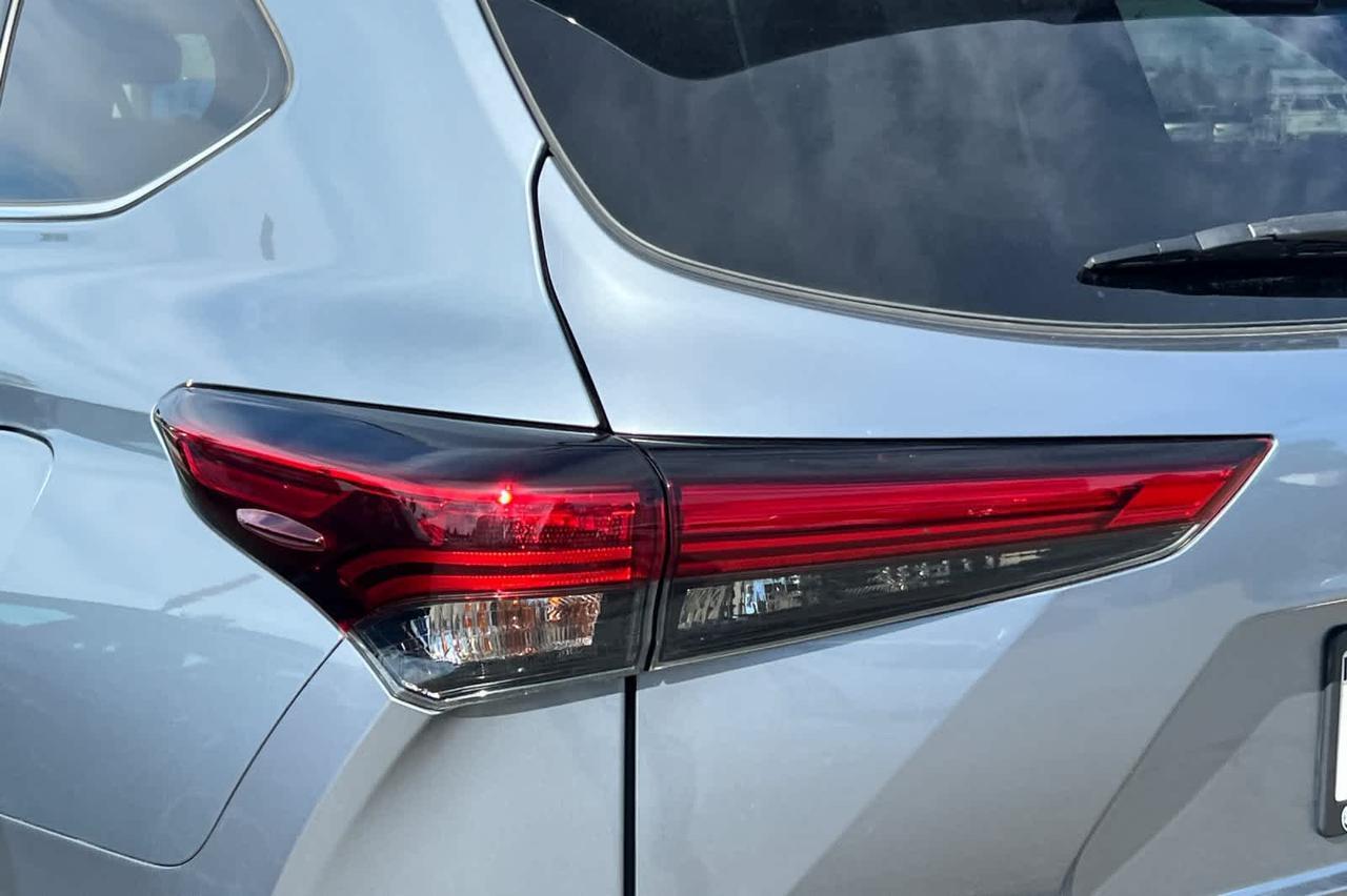 2021 Toyota Highlander Hybrid Platinum Roseville CA