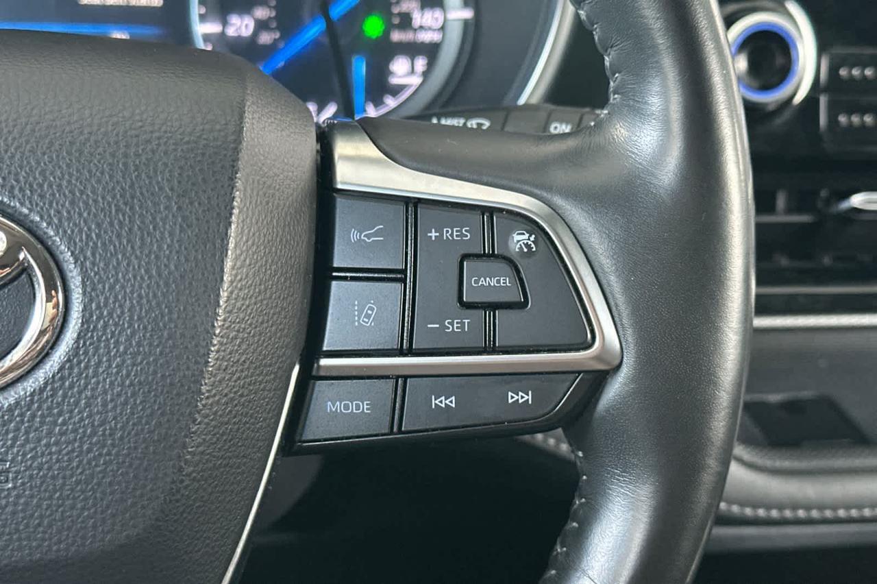 2021 Toyota Highlander Hybrid Platinum Roseville CA
