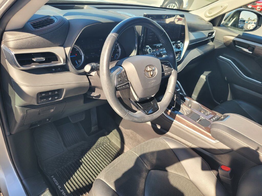 2021 Toyota Highlander Hybrid Platinum Roseville CA