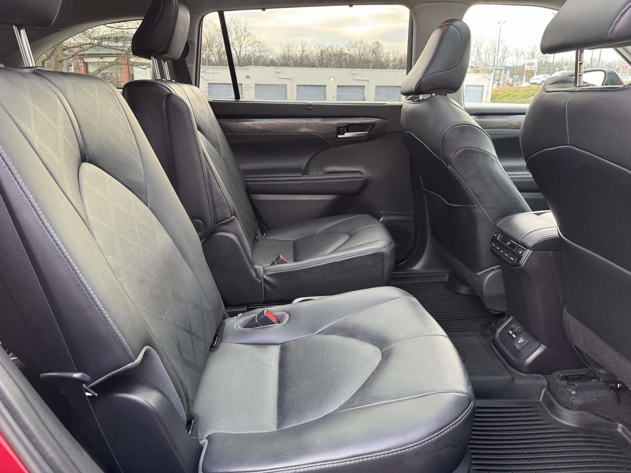 2021 Toyota Highlander Hybrid Platinum Fredericksburg VA