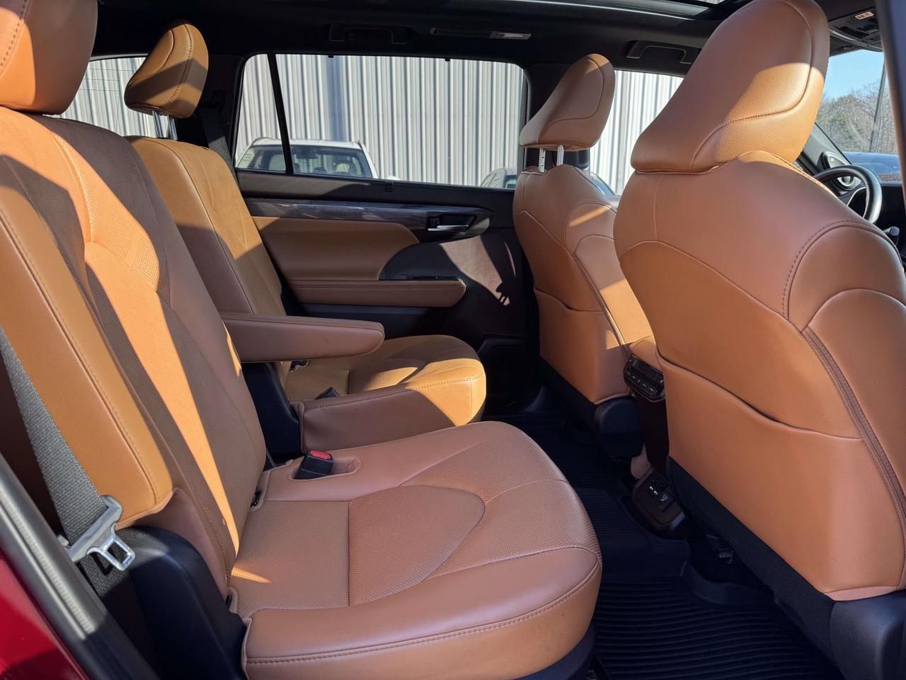 2021 Toyota Highlander Hybrid Platinum Fredericksburg VA