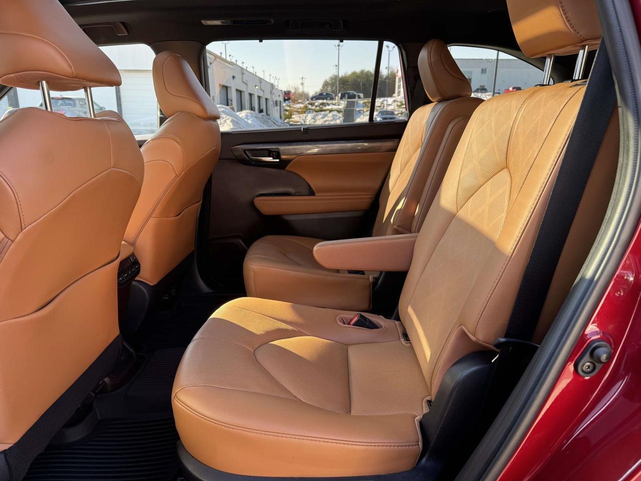 2021 Toyota Highlander Hybrid Platinum Fredericksburg VA