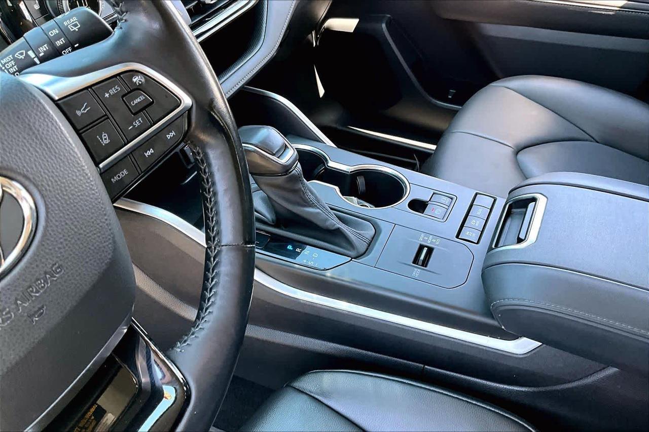 2021 Toyota Highlander Hybrid XLE Folsom CA