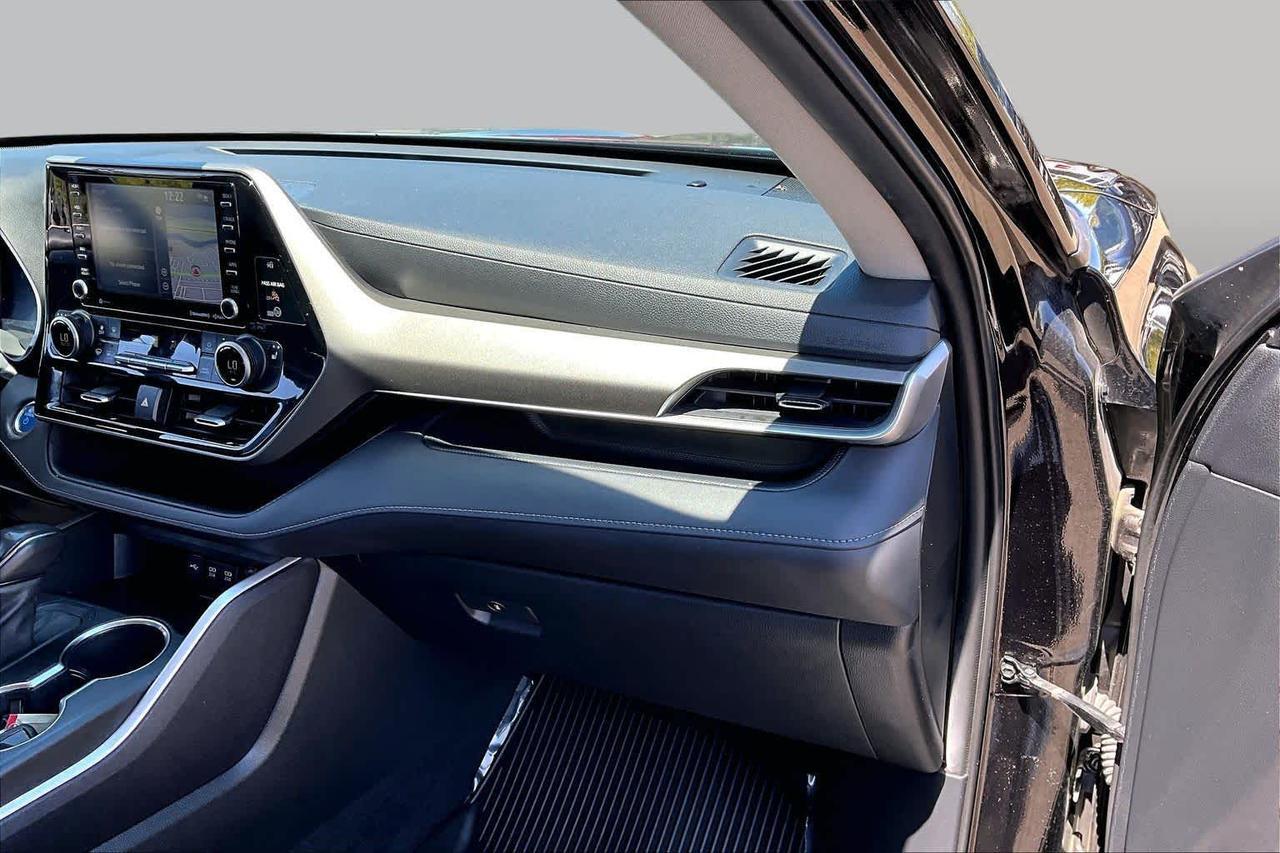 2021 Toyota Highlander Hybrid XLE Folsom CA
