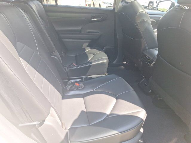 2021 Toyota Highlander Hybrid XLE Hurst TX