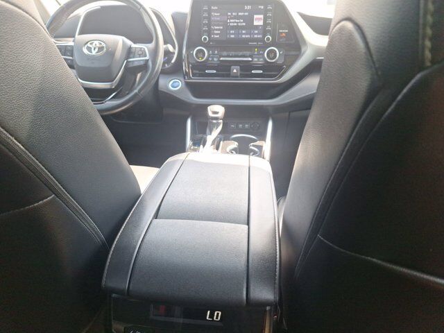 2021 Toyota Highlander Hybrid XLE Hurst TX
