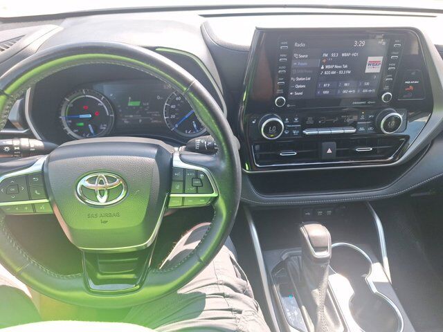 2021 Toyota Highlander Hybrid XLE Hurst TX