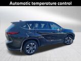 2021 Toyota Highlander Hybrid XLE Oshkosh WI
