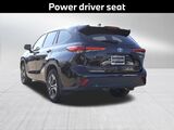 2021 Toyota Highlander Hybrid XLE Oshkosh WI