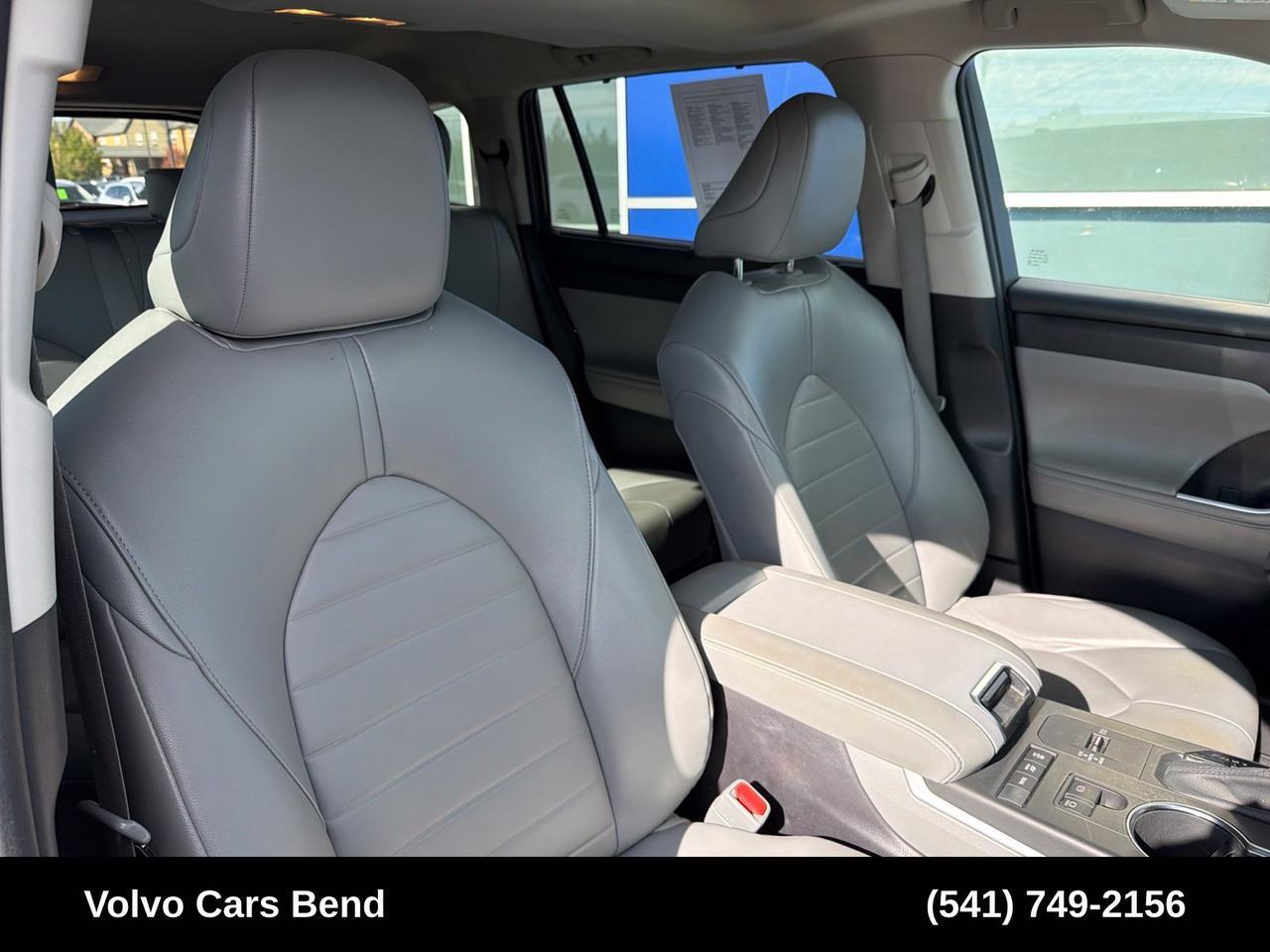 2021 Toyota Highlander Hybrid XLE Bend OR