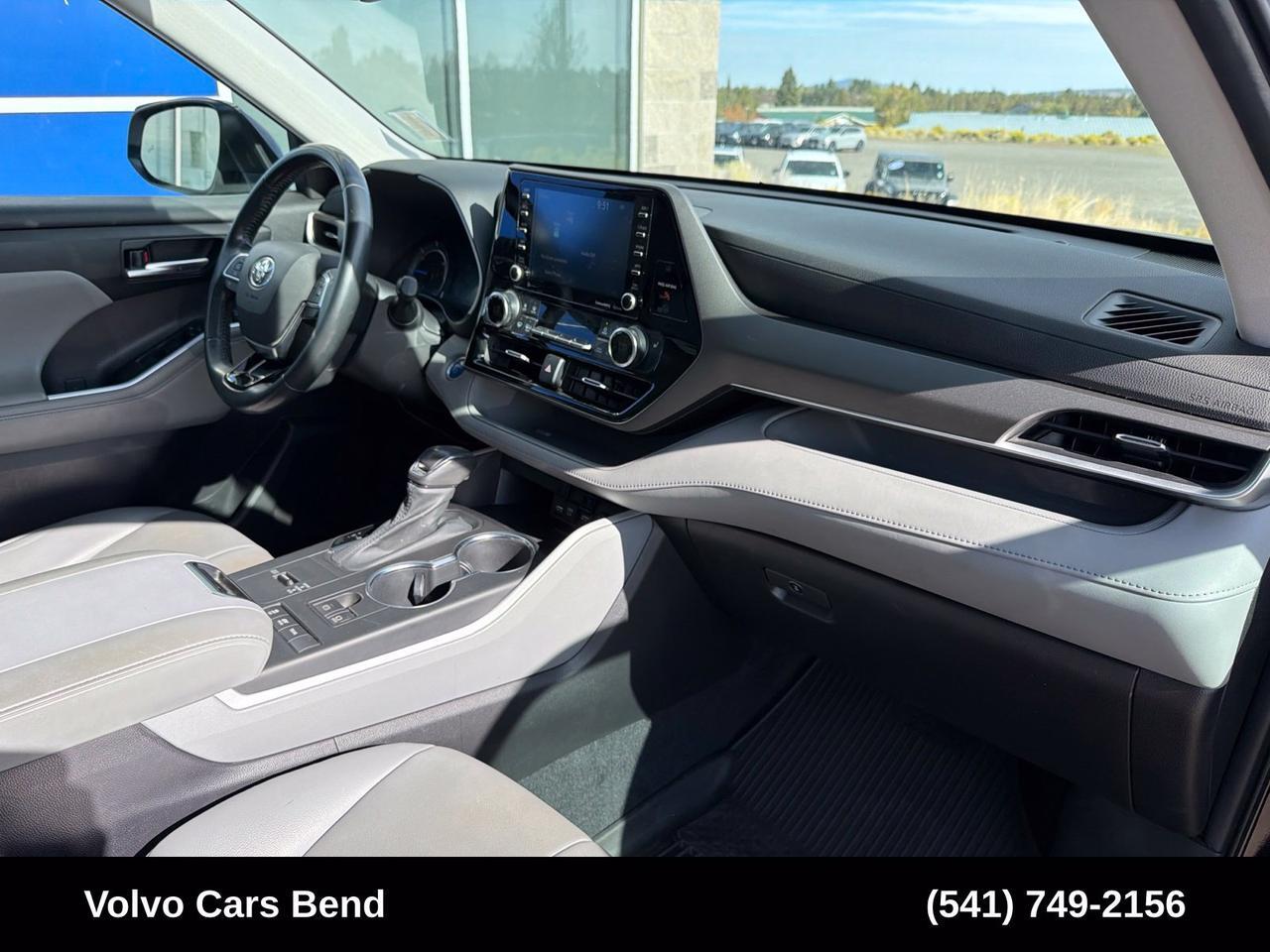 2021 Toyota Highlander Hybrid XLE Bend OR