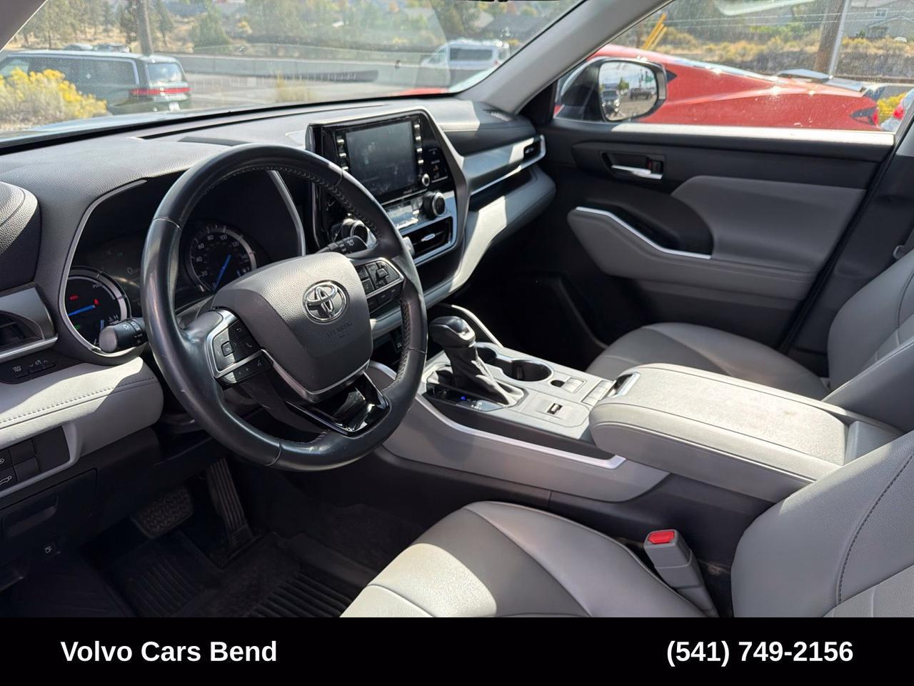 2021 Toyota Highlander Hybrid XLE Bend OR