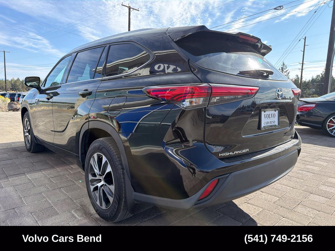 2021 Toyota Highlander Hybrid XLE Bend OR
