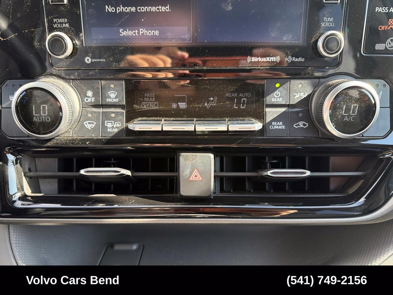 2021 Toyota Highlander Hybrid XLE Bend OR