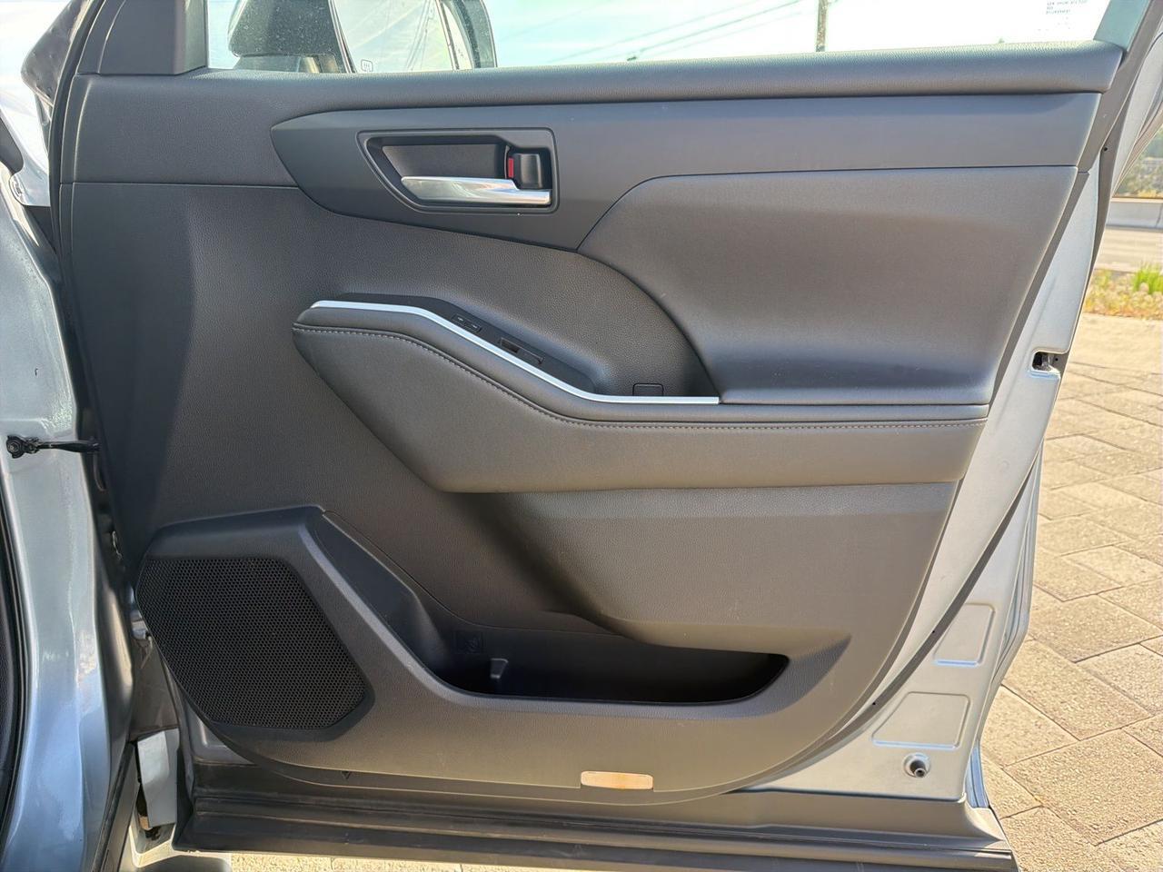 2021 Toyota Highlander Hybrid XLE Bend OR
