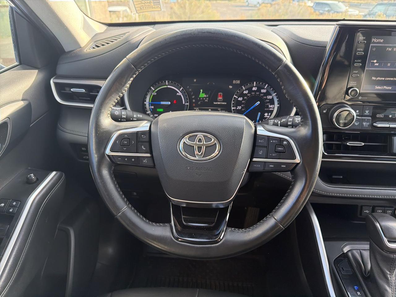2021 Toyota Highlander Hybrid XLE Bend OR