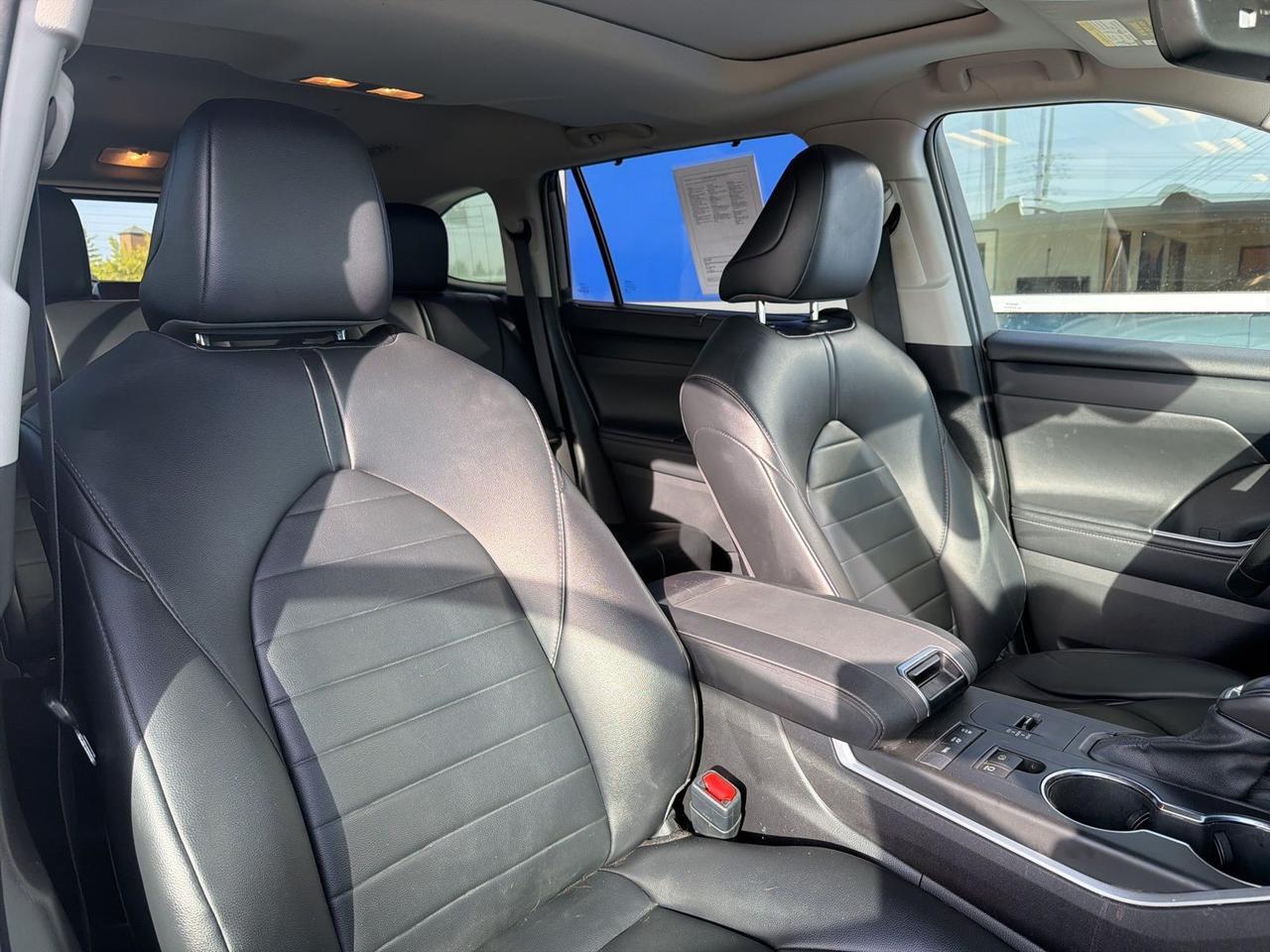 2021 Toyota Highlander Hybrid XLE Bend OR