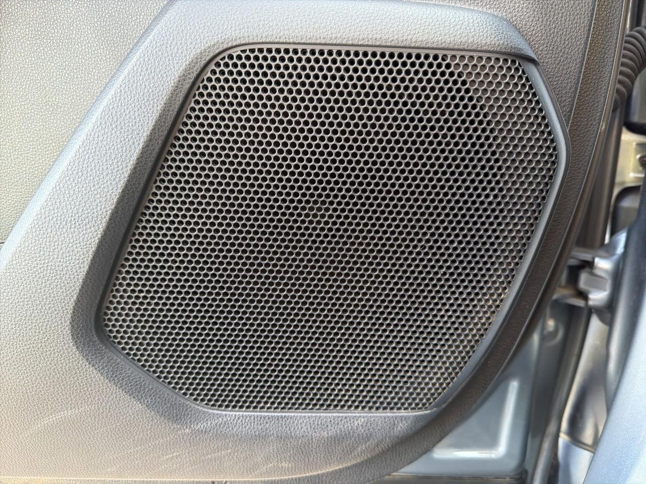 2021 Toyota Highlander Hybrid XLE Bend OR