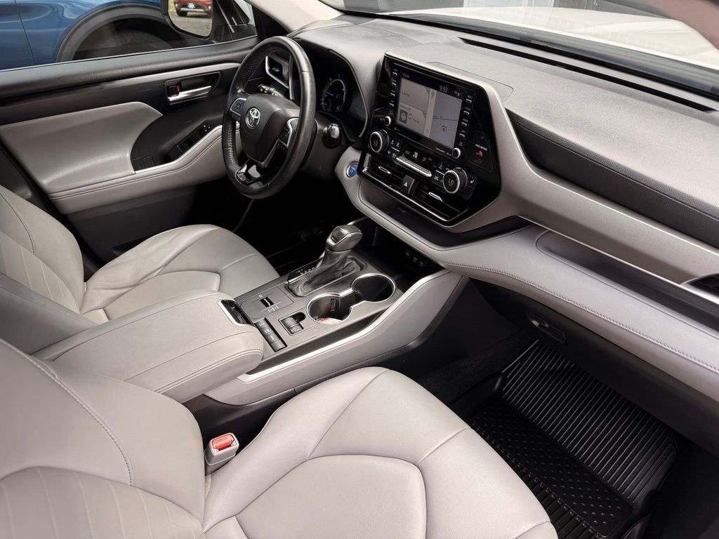 2021 Toyota Highlander Hybrid XLE Klamath Falls OR