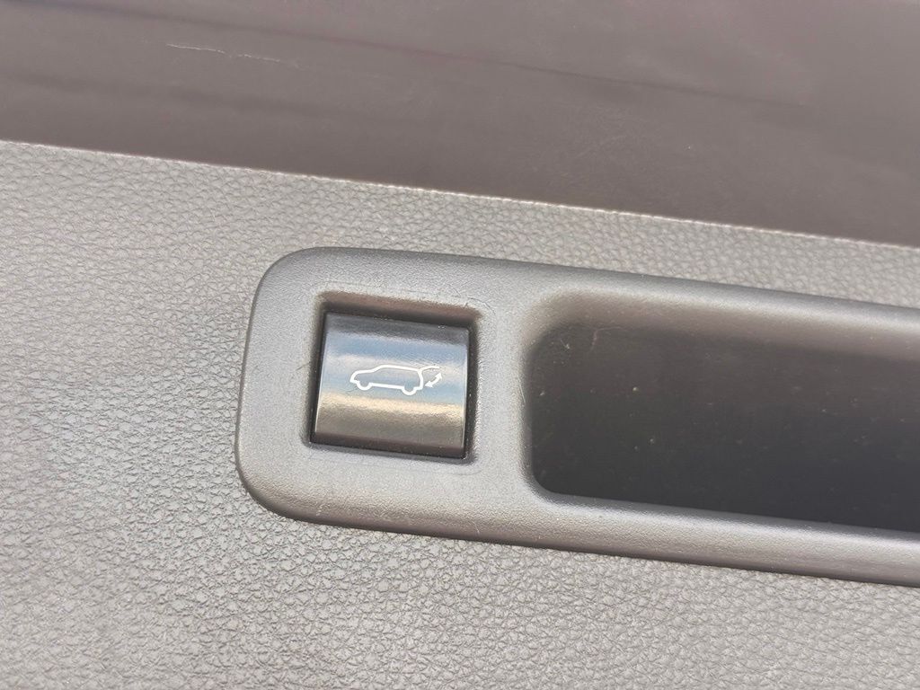 2021 Toyota Highlander Hybrid XLE Klamath Falls OR