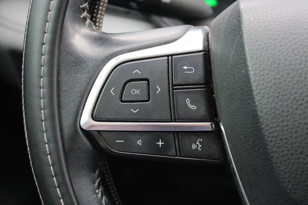 2021 Toyota Highlander Hybrid XLE Klamath Falls OR