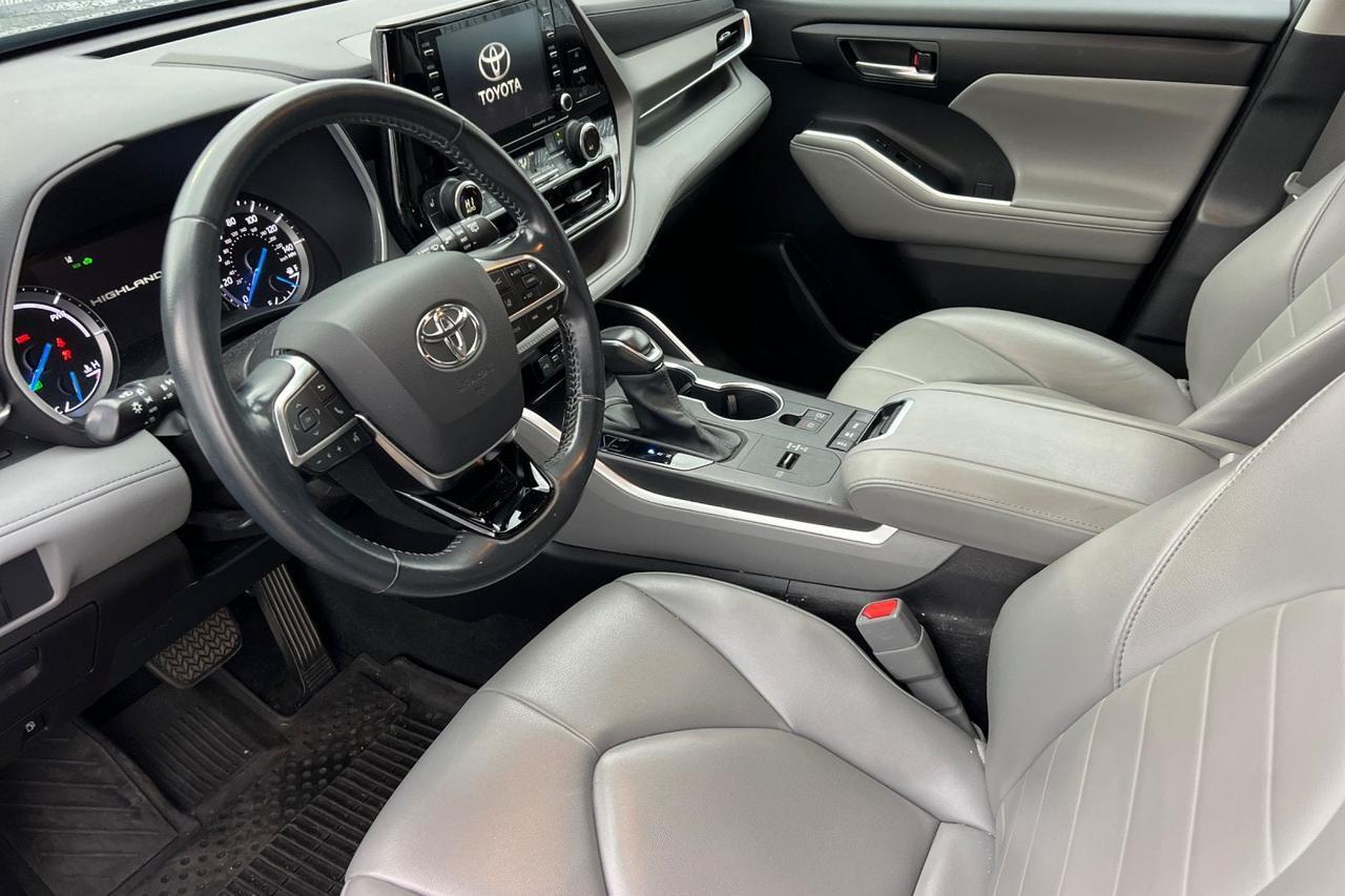 2021 Toyota Highlander Hybrid XLE Roseville CA