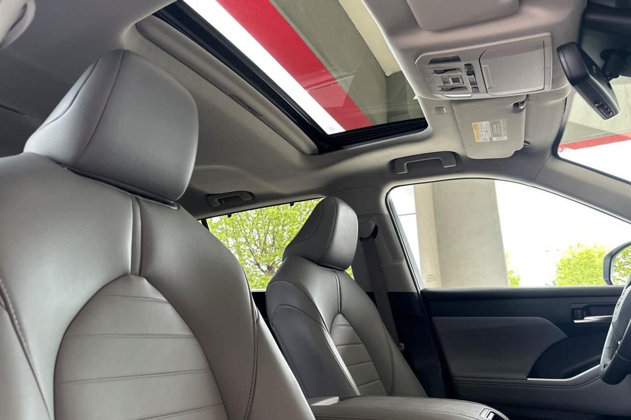 2021 Toyota Highlander Hybrid XLE Roseville CA