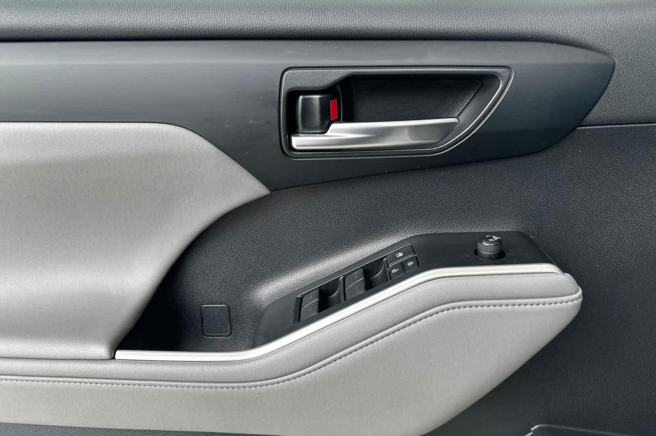 2021 Toyota Highlander Hybrid XLE Roseville CA