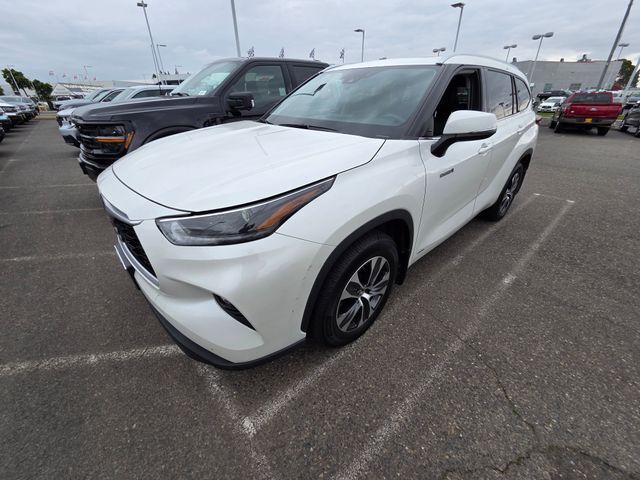 2021 Toyota Highlander Hybrid XLE
